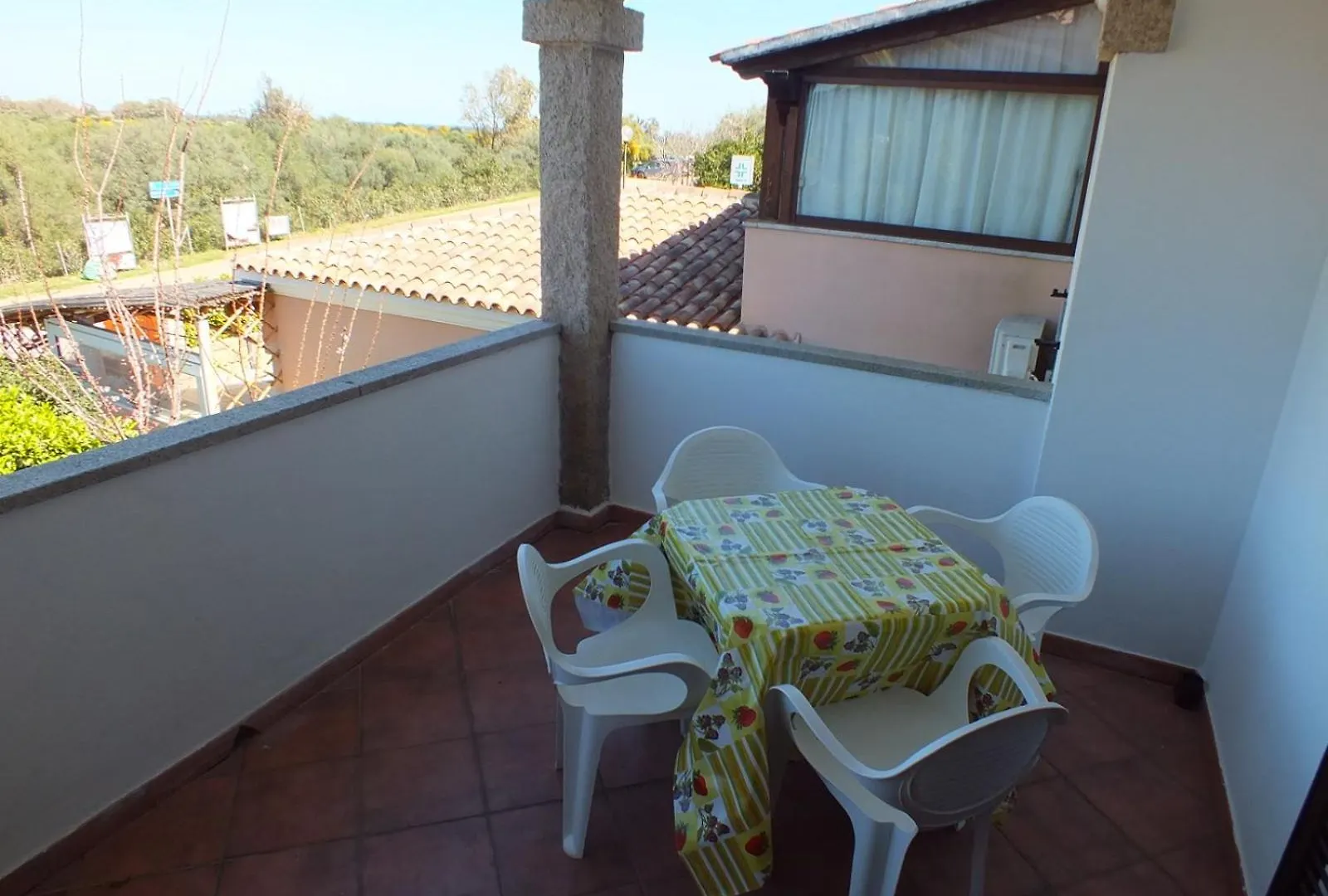 Apartment Casa Budoni Gemuetliche Ferienwohnung Zentral Doch Ruhig Gelegen 1Km Vom Strand