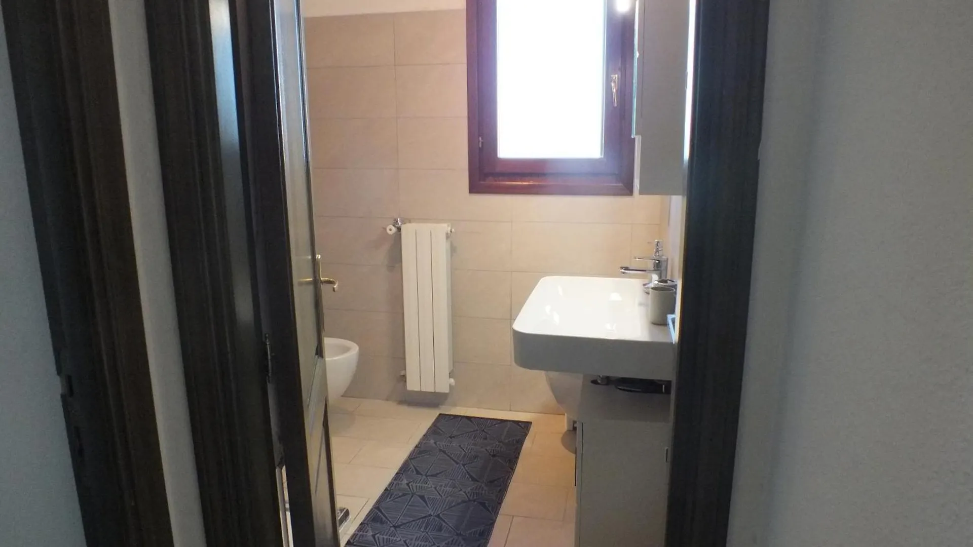 Casa Budoni Gemuetliche Ferienwohnung Zentral Doch Ruhig Gelegen 1Km Vom Strand Apartment