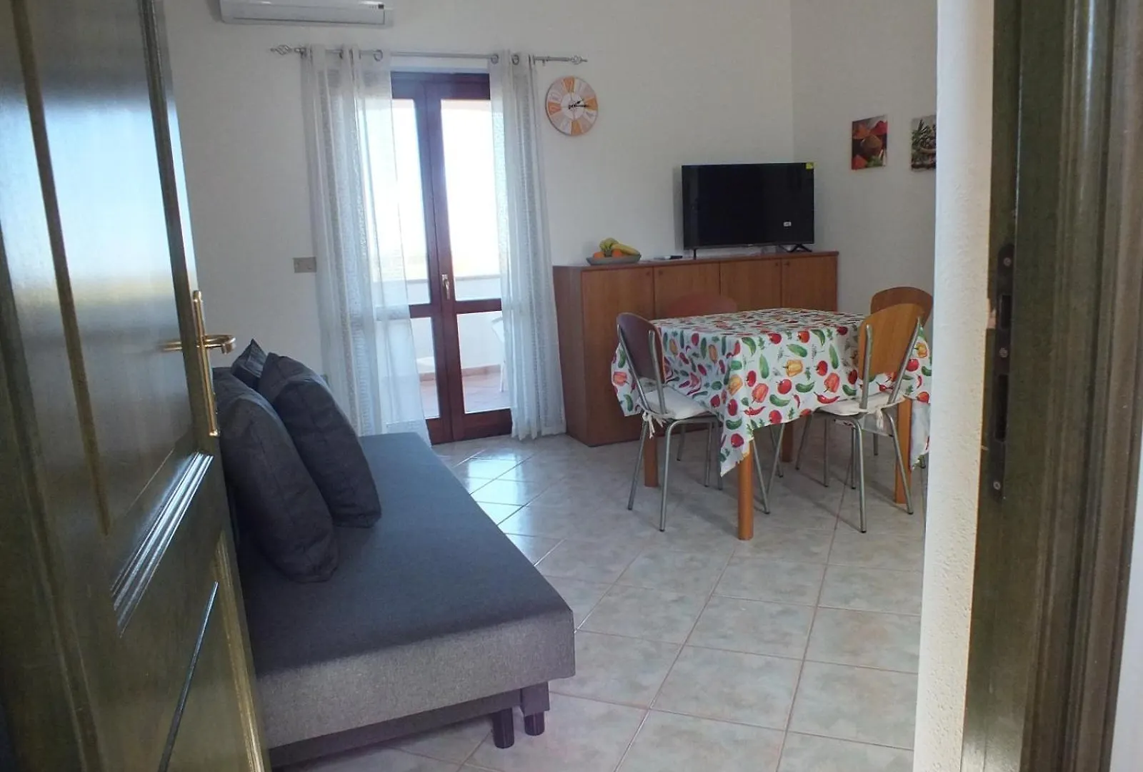 Casa Budoni Gemuetliche Ferienwohnung Zentral Doch Ruhig Gelegen 1Km Vom Strand Italia
